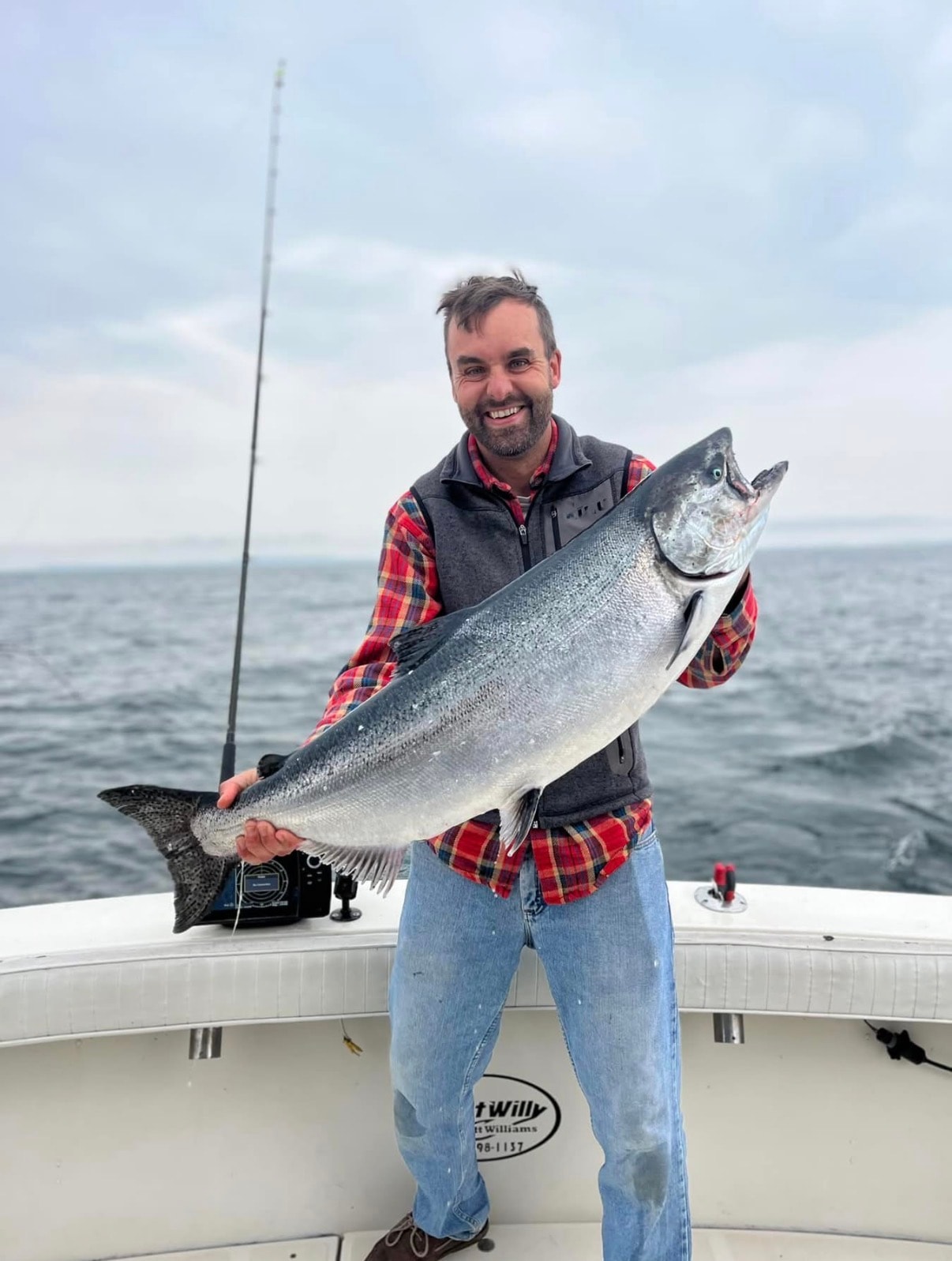 Trophy king — smiles say it all